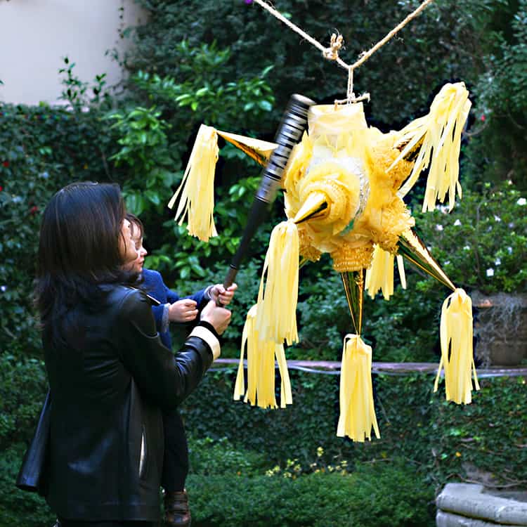 Piñatas are an important part of any posada. Find this and more about Christmas in Mexico at theothersideofthetortilla.com.