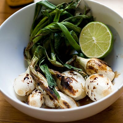 Grilled knob onions with lime and salsa Maggi