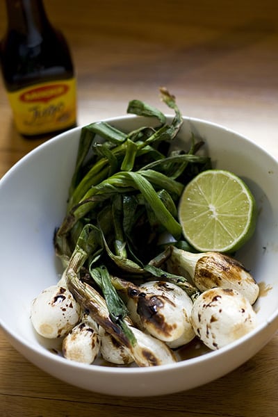 Grilled knob onions with lime and salsa Maggi