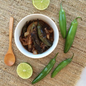 Chiles toreados recipe from theothersideofthetortilla.com made with serrano chiles, onion, lime juice and Kikkoman soy sauce