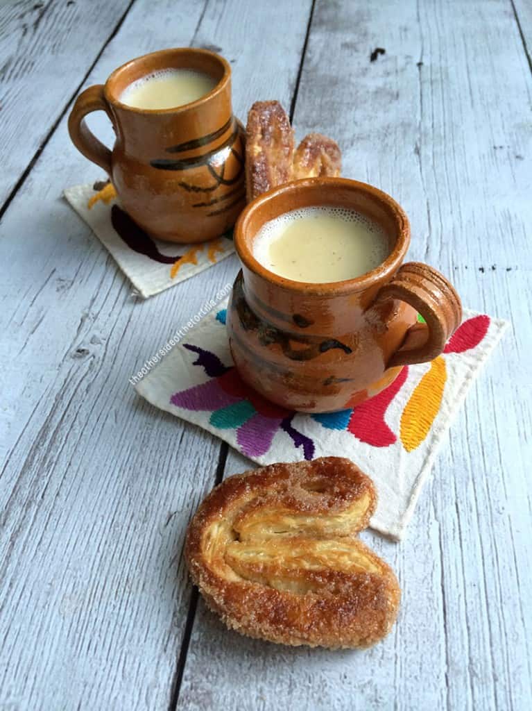 How to make Mexican atole de vainilla. Recipe via @MauraHernandez on The Other Side of The Tortilla.