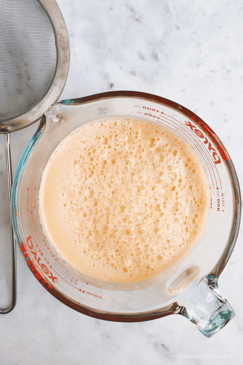 How to make agua fresca de melón with cantaloupe and a juicer machine