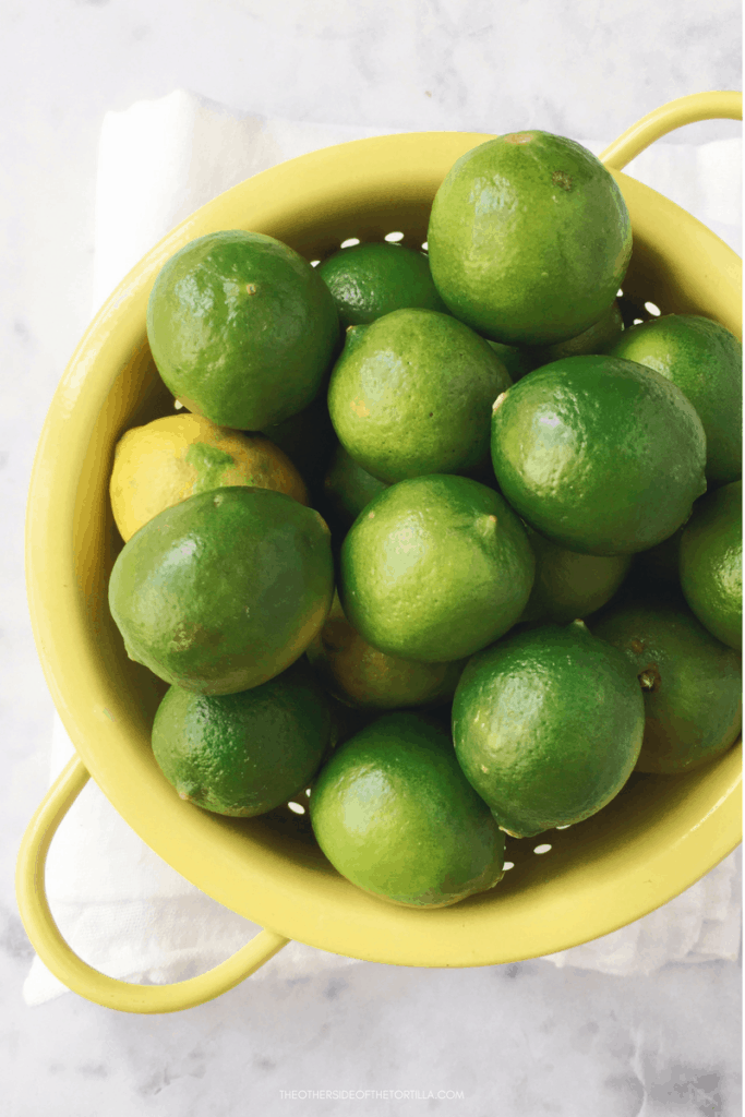 Wszystko, co musisz wiedzieć o meksykańskich limonkach, przewodnik z theothersideofthetortilla.com
